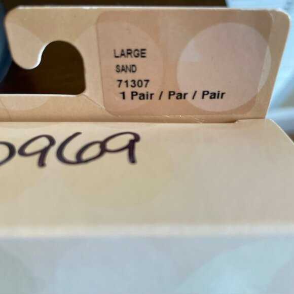 Therafirm Women's Lace-Top Thigh High Stockings - 20-30mmHg Moderate Compression - Picture 3 of 4